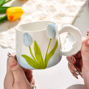 New Product Hand-Painted 3D Tulip Relief <b>Ceramic</b> <b>Mug</b> Flower Coffee Cup Exquisite Birthday Gift <b>Mug</b> - Product Image 3