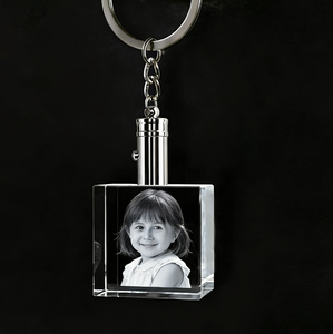 WholesaleCrystal Glass Keychains Personalized Custom 3D Laser Photo LED Lights K9 Crystal Keychain Blank