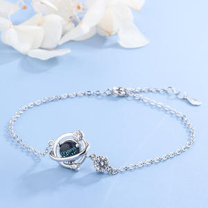 Pulsera con diseño de planeta azul profundo y cielo estrellado cósmico para mujer, joyería de regalo con diseño de aleación de zinc - Product Image 4