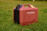 YANGBAO 2KW 4-Takt Benzin-Stromerzeuger mit 4,5L Kraftstofftank und 6-20 Stunden Dauerbetrieb