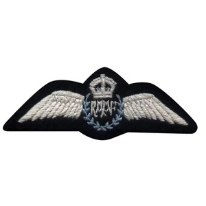 Meilleure Vente : Insigne Personnalisé Brodé à la Main, Motif Aile et Ancre, pour Uniforme Scolaire, en Tissu <span class=keywords><strong>de</strong></span> Laine, pour Manche <span class=keywords><strong>de</strong></span> Blazer, avec Broderie Bullion, à Coudre ou à Fixer par Aimant - Product Image 4