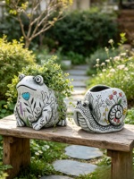 Pot de fleurs en ciment en forme de grenouille, multicolore, peint à la main, pot de fleurs en forme d'escargot, pot de jardin, pot d'intérieur/extérieur, patio, décoration écologique pour la maison