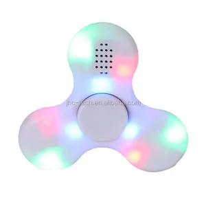HelloWorld sıcak satış plastik müzik Fidget oyuncak çocuklar ve yetişkinler için Led ışık kablosuz el Spinner hoparlör/fidget spinners mavi diş