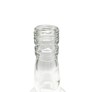Botella de Vodka de 700 ml con Corcho Clásico, Botella Redonda Transparente para Whisky, Tequila, Ginebra, Botella de Licor de Vidrio para Destilerías - Product Image 2