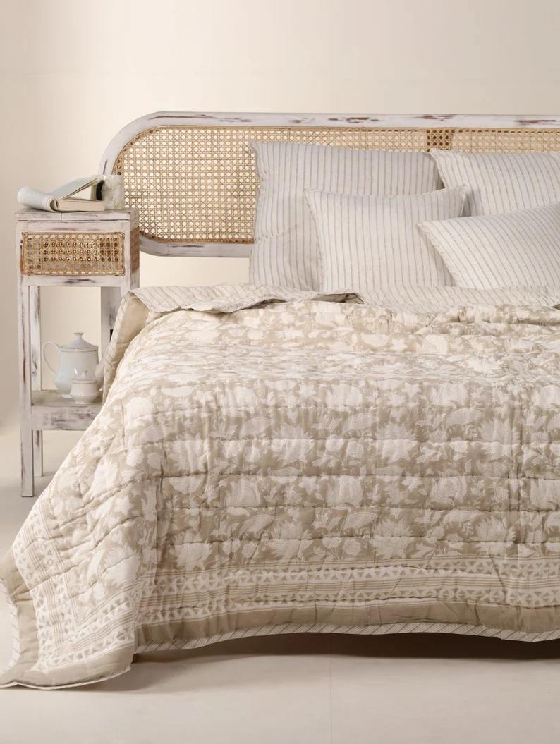 ตามที่แสดง