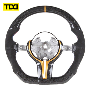 Volante Deportivo TDD de Fibra de Carbono para BMW F10 F18 F11 M6 M3 M4 M5 E81 F20 F30 E90 E46 M6 - Product Image 4