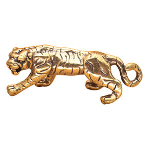 Portachiavi della tigre della fortuna in ottone vintage stile cinese a un ciondolo di auto cose buone accadono bancarelle all'ingrosso - Product Image 1