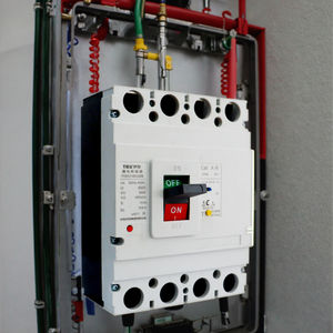 125A 250A 400A Disjoncteur à courant résiduel 3P 4P Mccb Disjoncteur durable des fabricants à <span class=keywords><strong>vendre</strong></span> - Product Image 5