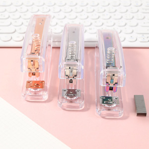 Mini <span class=keywords><strong>grapadora</strong></span> manual de plástico transparente, color oro rosa, que ahorra esfuerzo, para 20 hojas, para oficina, transfronteriza, normal 23/12, al por mayor - Product Image 2