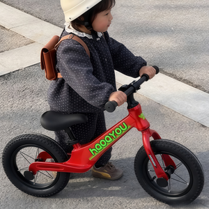 Vélo d'équilibre pour enfants en alliage d'aluminium de 12 pouces, facile à contrôler, <span class=keywords><strong>homologué</strong></span> CE, OEM ODM, vélo d'apprentissage pour la marche et l'équilibre des tout-petits - Product Image 2