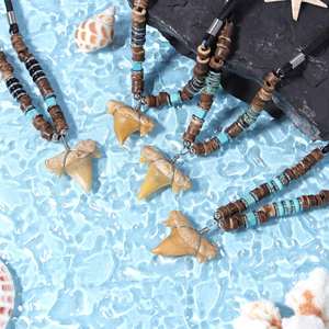 Collana personalizzata con denti di squalo per <span class=keywords><strong>mia</strong></span> <span class=keywords><strong>figlia</strong></span> collana da surfista da spiaggia con perline per le vacanze alla moda - Product Image 1