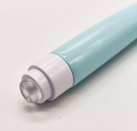 Tube cosmétique souple en PE imprimé sur mesure avec embout à bille massante, emballage pour soins de la peau pour gel contour des yeux, sérum facial et massage cosmétique
