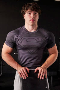 Nuevas Camisetas Deportivas de Secado Rápido para Hombre, Ropa Deportiva, Camisetas Ajustadas de Manga Corta para Entrenamiento - Product Image 2