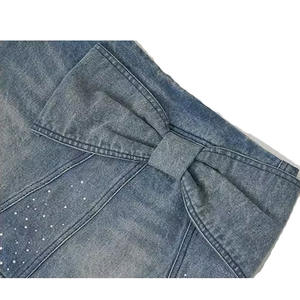 Mini-jupe en jean 3D vintage de haute qualité pour femme, avec boutons, coupe droite, technique délavée, taille unie, idéale pour l'été – Vente en gros - Product Image 5