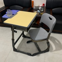 Ensemble de bureau et chaise individuels modernes en acier et bois de haute qualité pour étudiants, idéal pour la lecture et l'étude en classe