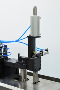 Máquina dobladora automática de reglas de acero con motor y PLC para la fabricación y corte de troqueles láser - Product Image 2