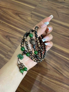 Bracelet de perles d'oud vietnamien le plus vendu, fabriqué à partir de bois d'agar, perles de prière, bois d'agar naturel de haute qualité - Product Image 3