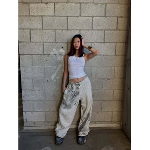 Pantalon de jogging unisexe personnalisé, style vintage, imprimé léopard, coupe ample, jambe large, devant plissé, poids moyen, streetwear grunge Y2K - Product Image 1