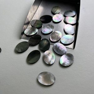 Perles ovales plates doubles en coquille grise en vrac DS Gems Wholesale pour la fabrication de bijoux - Product Image 5