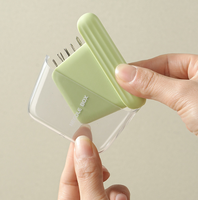 Tragbare Magnetische Nadelbox mit Nadelhalter Einfaches Plastik-Nähset für Näh- und Stickzubehör