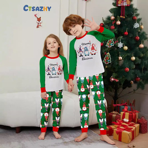 Novo Conjunto de Pijamas de Natal para Pais e Filhos em Poliéster Macio, Estilo Europeu-Americano, Verde, Manga Longa, Conjunto Combinando com Estampa de Papai Noel - Product Image 3