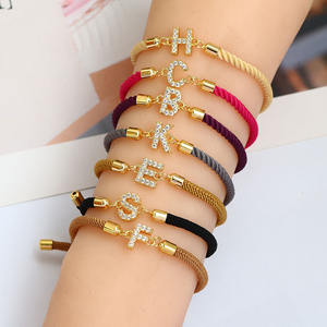 Pulsera BM3046 con Letra Inicial del Alfabeto en Oro de 18k y Micro Pavé de Diamantes CZ, con Cordón Deslizante - Product Image 1