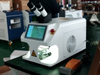 Appareil de soudage au laser YAG portable refroidi par eau 100W 200W, soudeuse de haute précision, haute sécurité pour l'or, l'argent, le platine