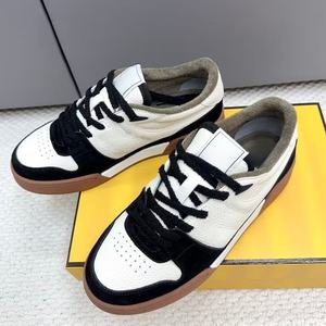 Zapatos casuales de estilo minimalista anti-pelaje, estilo walking, servicio de diseño personalizado de alta gama, estilo neutro - Product Image 1