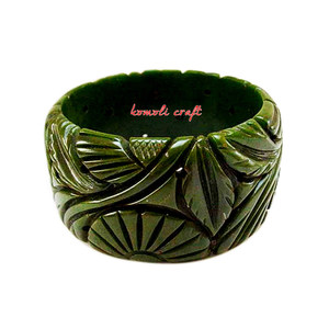 Brazalete de Resina de Bakelite Tallada a Mano Personalizada Estilo Mostaza - Product Image 6