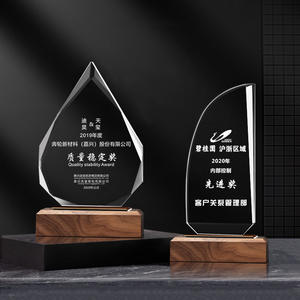 Trophée en cristal Tournesol souvenir créatif de différents styles trophées honorifiques cadeau souvenir trophée en verre de cristal personnalisé - Product Image 3