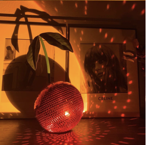 2025 le <span class=keywords><strong>plus</strong></span> chaud cerise Disco boule décor créatif rouge miroir lumière ornement mignon fruit en forme de décoration de noël pour <span class=keywords><strong>les</strong></span> coins de fête - Product Image 4