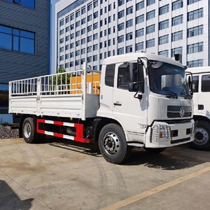 Camión Dongfeng 4x2 de 6 Ruedas para Transporte de Ganado, Volante a la Derecha/Izquierda, Camión de Carga con Reja - Product Image 2