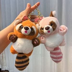 Llavero de peluche de panda rojo de 15 cm, suave, para niños y niñas - Product Image 3