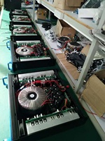 Yüksek kalite fabrika kaynağı profesyonel büyük güç 2 kanal hoparlör güç amplifikatörü