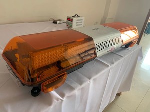 Barre lumineuse LED Ambulance avec sirène et haut-parleur barre lumineuse de pompier avec sirène et klaxon barre lumineuse d'avertissement de véhicule d'urgence - Product Image 5
