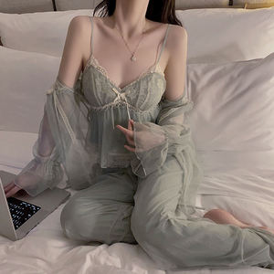 Conjunto de Pijama de Tres Piezas para Mujer, Lencería Sexy de Verano, Ropa de Dormir de Encaje con Escote Profundo en V, Top de Satén, Pantalones y Bata de Malla - Product Image 2