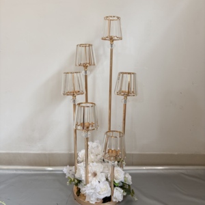 6-Armiger Kristall-Pendelleuchter Kerzenhalter mit Rundem Goldenen Metallständer für Weihnachten Hochzeiten Weihnachts-Tischdekoration - Product Image 3