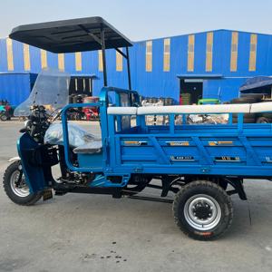 Venta Directa de Fábrica, Triciclo de Bajo <span class=keywords><strong>Consumo</strong></span> de Combustible, 60 km/h, con Asiento para Pasajero y Parabrisas - Product Image 1