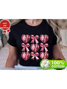 T-shirt Coquette Heart da donna a maniche corte, crop top stampato con cuori rosa e fiocchi, stile carino per San Valentino, vestibilità regolare, primavera estate - Product Image 3