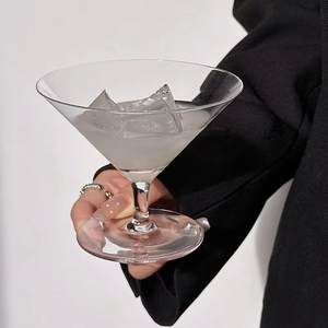 Nouvelle Arrivée 2026 – Verre à Cocktail Géométrique Triangulaire, Coupe Martini et Champagne à Large Ouverture pour Bar à Domicile et <span class=keywords><strong>Mixologie</strong></span> de Fête - Product Image 3