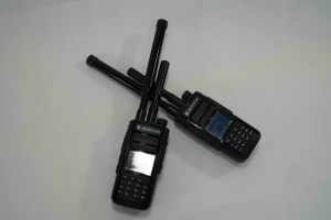 Detector de Drones FPV Portátil ASF con Antena de Banda Completa, Sistema de Detección de Señales de 1-2 km, 4 Horas de Batería, Protección de Seguridad - Product Image 4