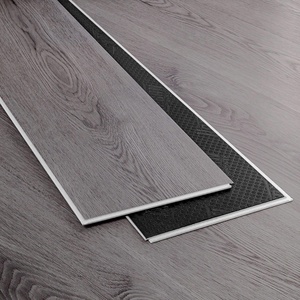 Plancher en SPC à clic imperméable de 4 mm, antidérapant, pour usage intérieur, hôtel, appartement, villa, nouveau design gris bois 2025 - Product Image 1