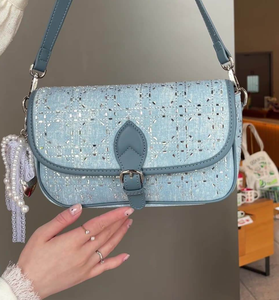 Nouveau produit : petit sac à main en forme de coquille avec chaîne diamantée, multifonctionnel, sac bandoulière pour femme, sac fourre-tout - Product Image 2