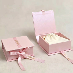 Caja de Joyería Cuadrada de Lujo, Ecológica, Hecha con Materiales Reciclados, con Lazo de Cinta y Bolsa de Algodón para Anillos, Aretes y Collares, Personalizable - Product Image 1
