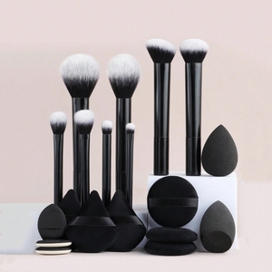 Soft Nylon Makeup Brush Set Blush Foundation Eyeshadow Multifunction Beauty Tools - Product Image 2