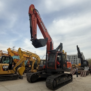 Escavatore DOOSAN 225 Usato da 22 Tonnellate, 90% Nuovo, Originale Coreano con Certificazioni EPA e CE, per Scavi Agricoli, Modello DOOSAN DX225LC - Product Image 3