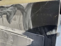 Dalles en pierre d'onyx artificiel au design moderne, taillé sur mesure, feuille de faux albâtre pour murs de télévision pour hôtels