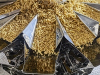 Machine d'emballage automatique de type col VFFS pour sachets de 1 kg et 500 g de spaghetti, garganelli, macaroni, chips, haricots