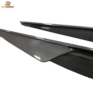 Jupes latérales en fibre de carbone sèche style Vorstein pour Ferrari 488 GTB Spider 2015-2018 – Pièces de carrosserie et kits auto en carbone - Product Image 4