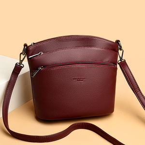 Sac seau en PU élégant et luxueux. La doublure intérieure est en polyester. Il convient à un usage quotidien.3883 - Product Image 6